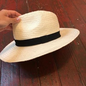 zara straw hat